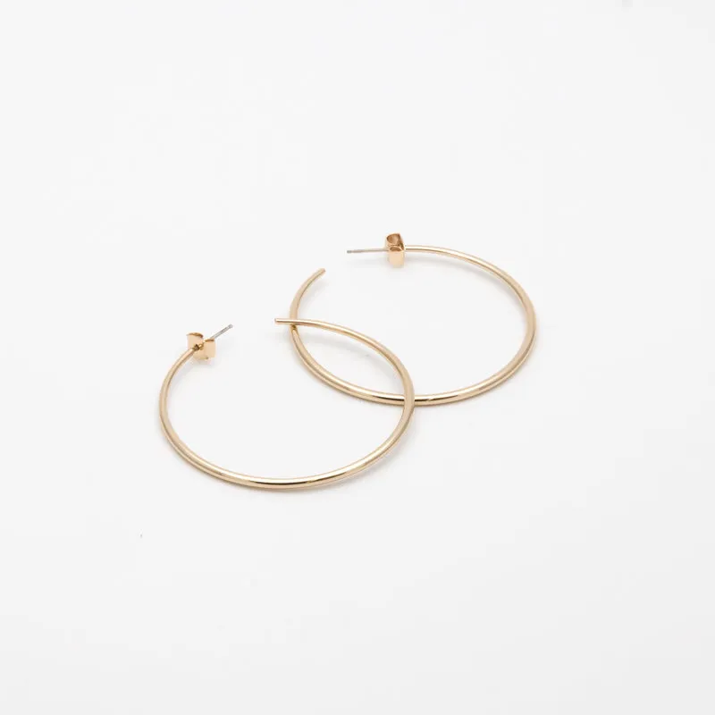 Simple gold tone round Earrings