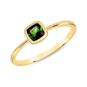 Simple Green Garnet Ring