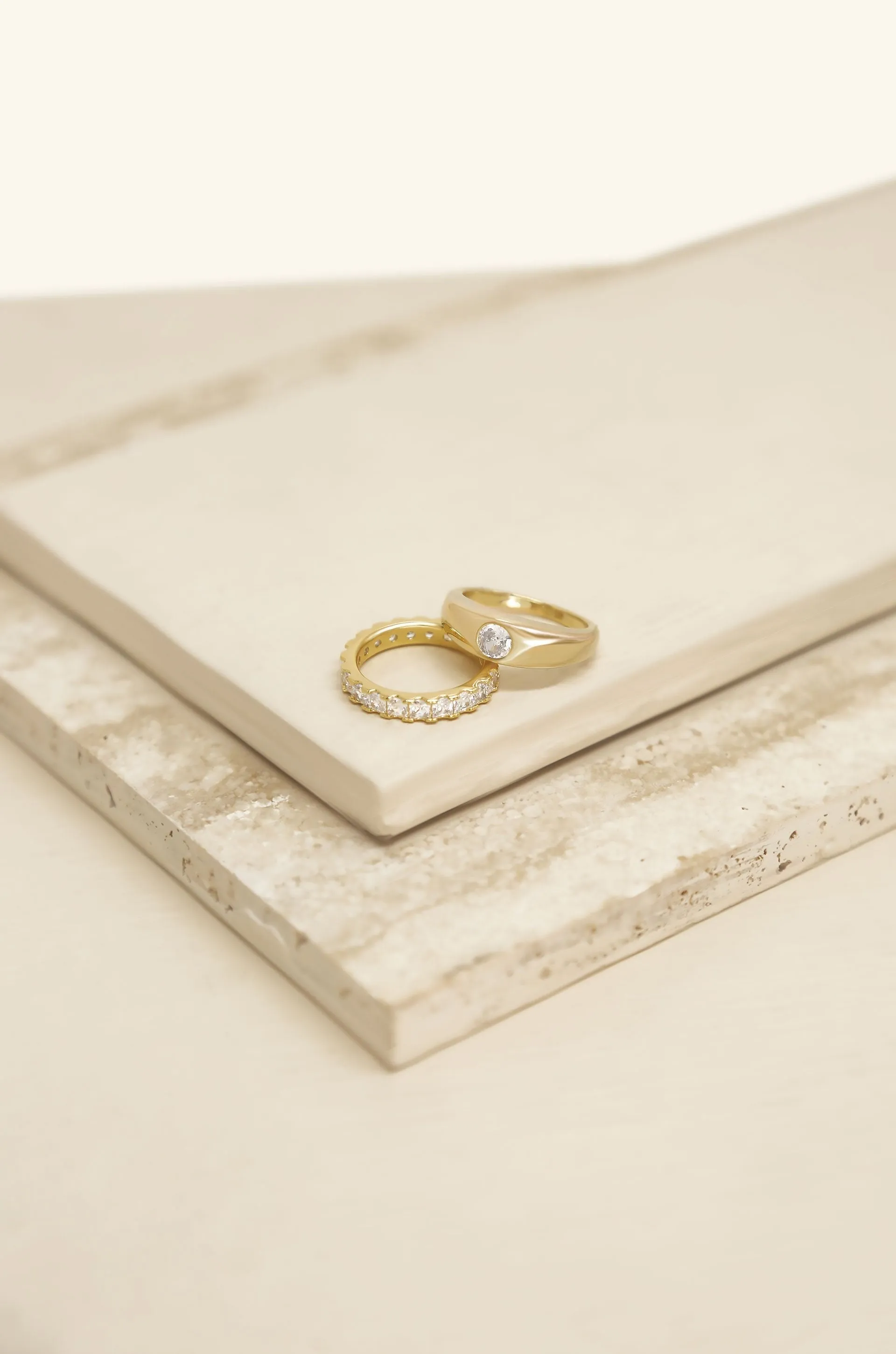 Simple Touch Crystal Ring Set