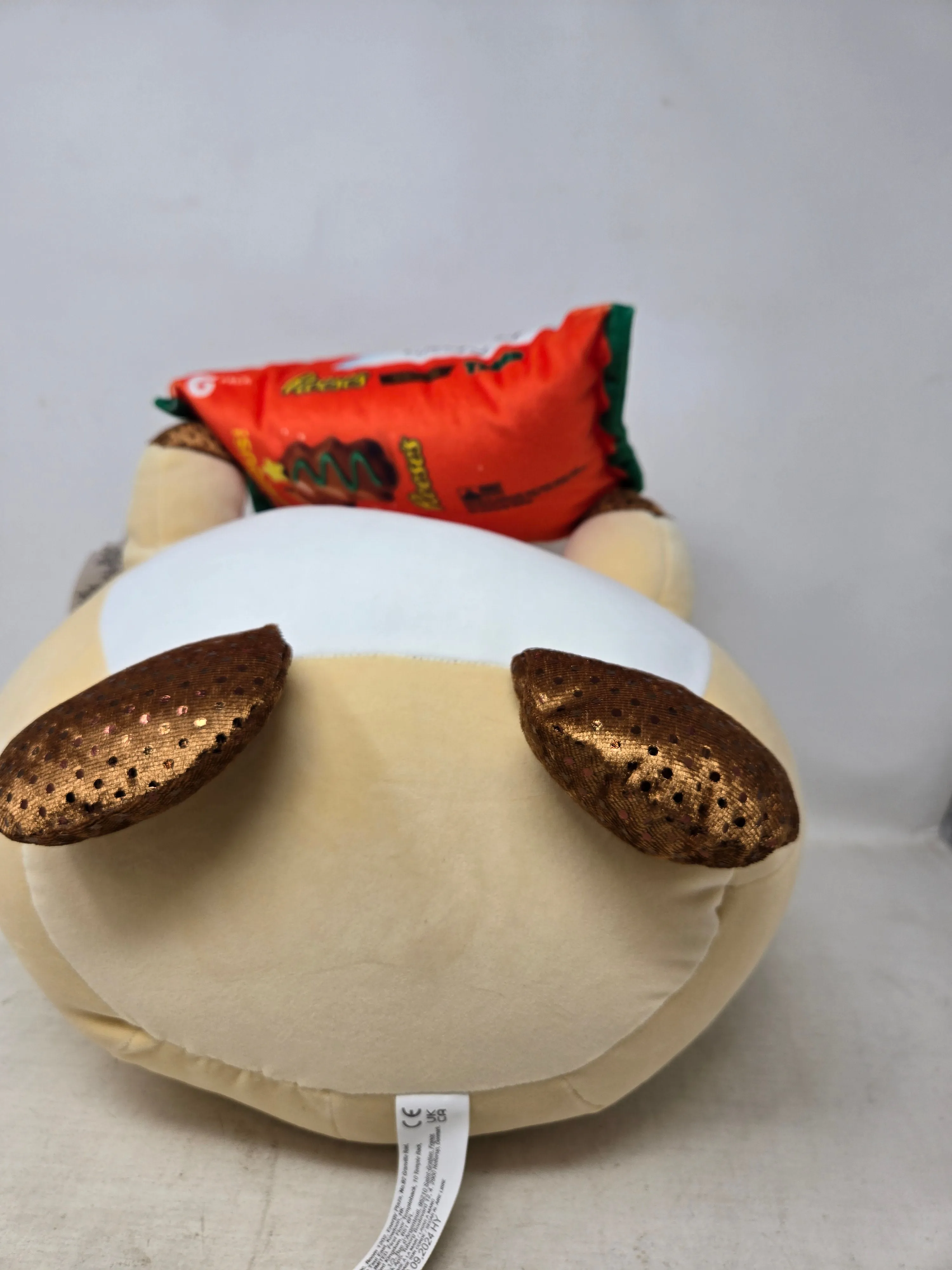 Snackles Christmas Reindeer & Reeses Peanut Butter 14 Inch Plush by ZURU AP43