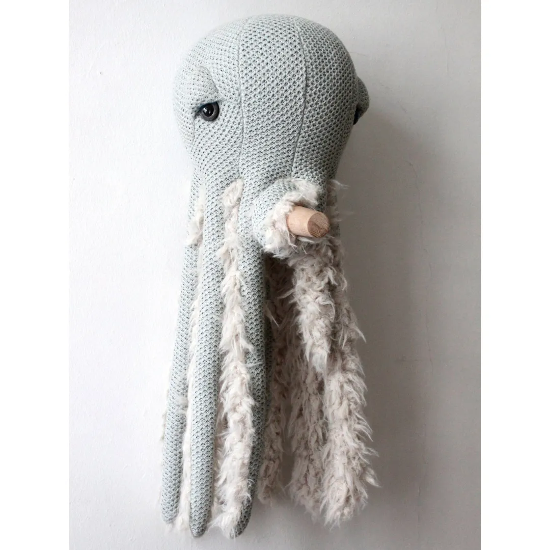 The Small Octopus - Grandma