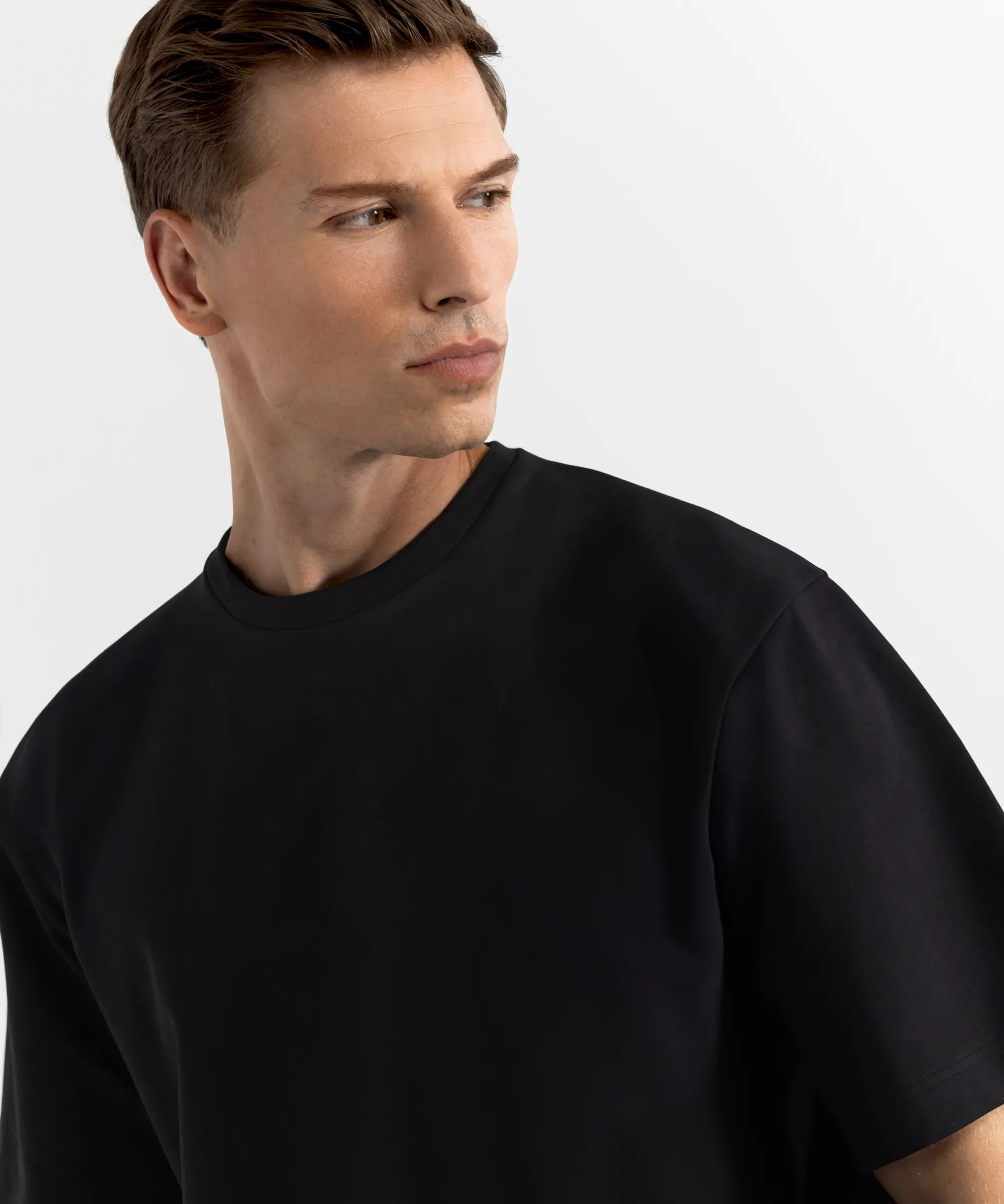 TS 01 Essence Oversized Lightweight Black