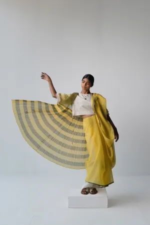 Urvashi Kaur   -   Format Top Abstract Checkered