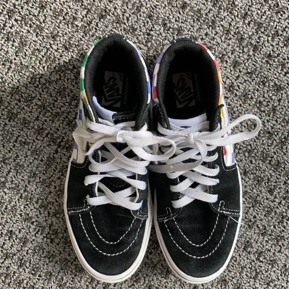 VANS VAULT SK8-HI VLT LX &quot;PRIDE&quot; size 3