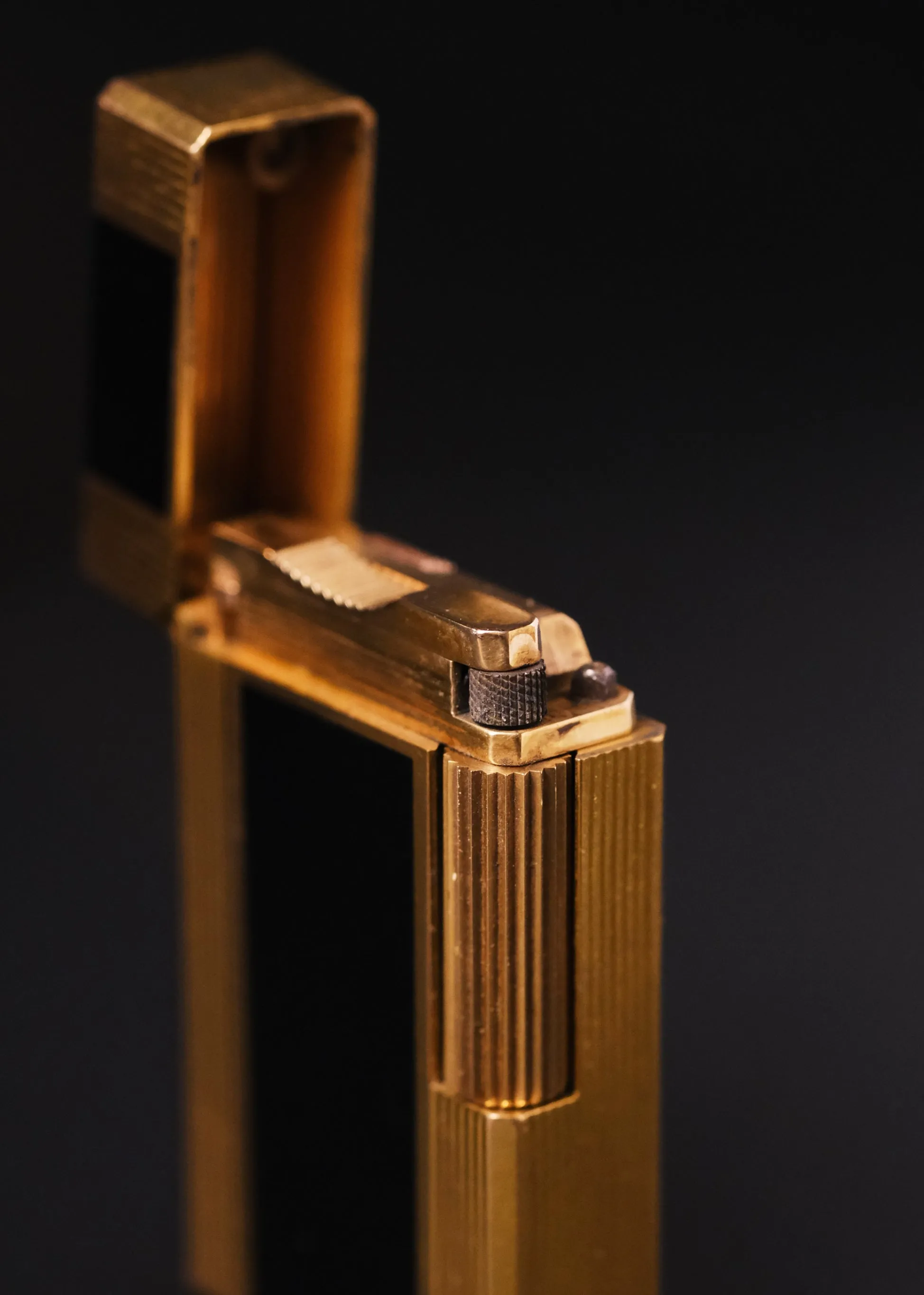 Vintage Dupont Gas Lighter
