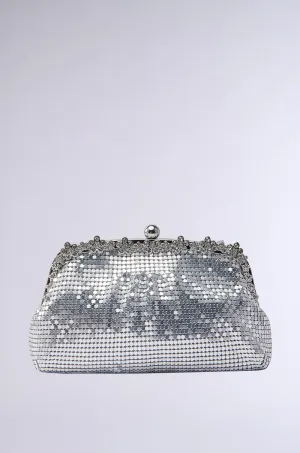 WALK IT OUT EMBELLISHED CHAINMAIL CLUTCH