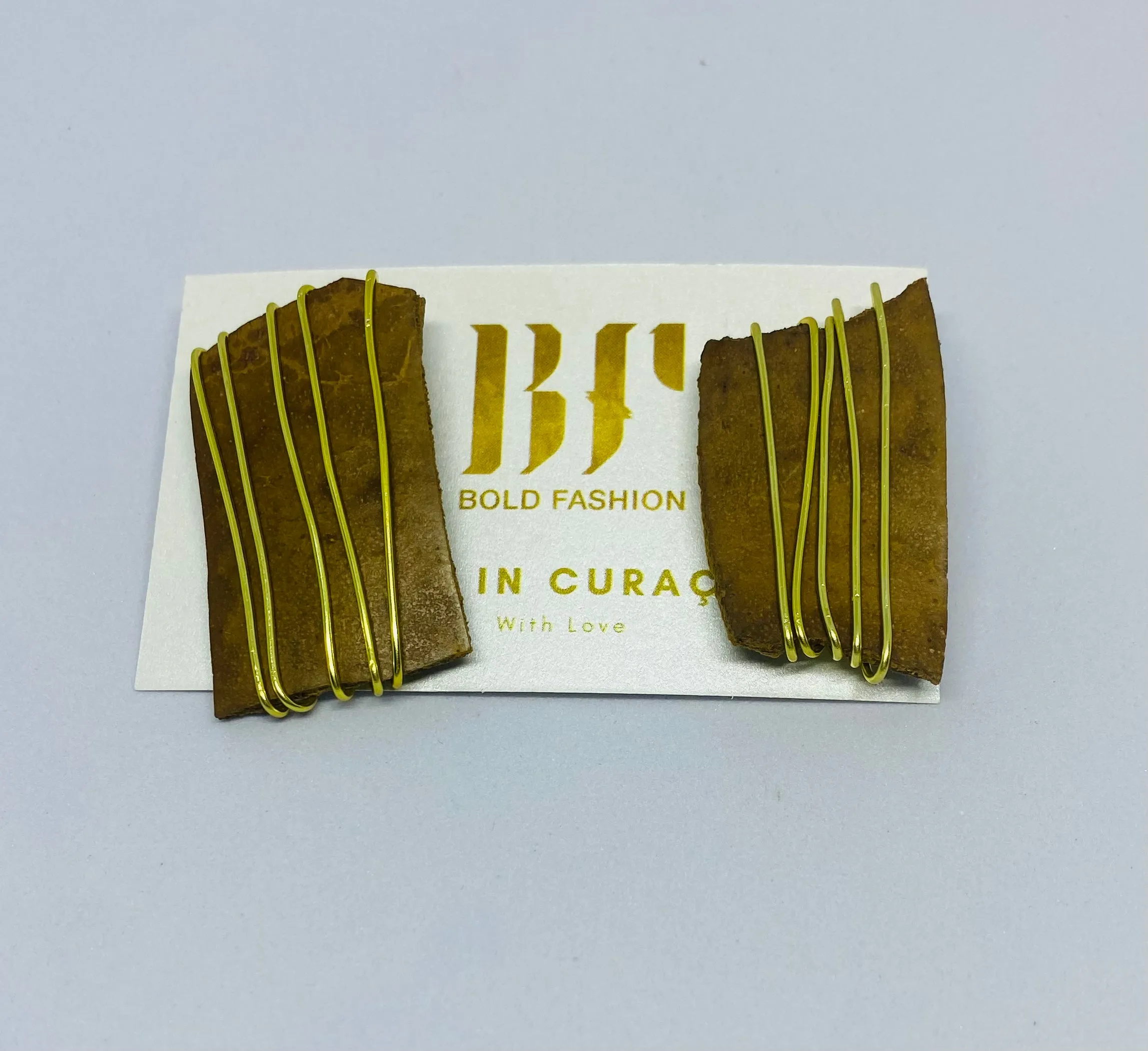 Wired Calabash Studs