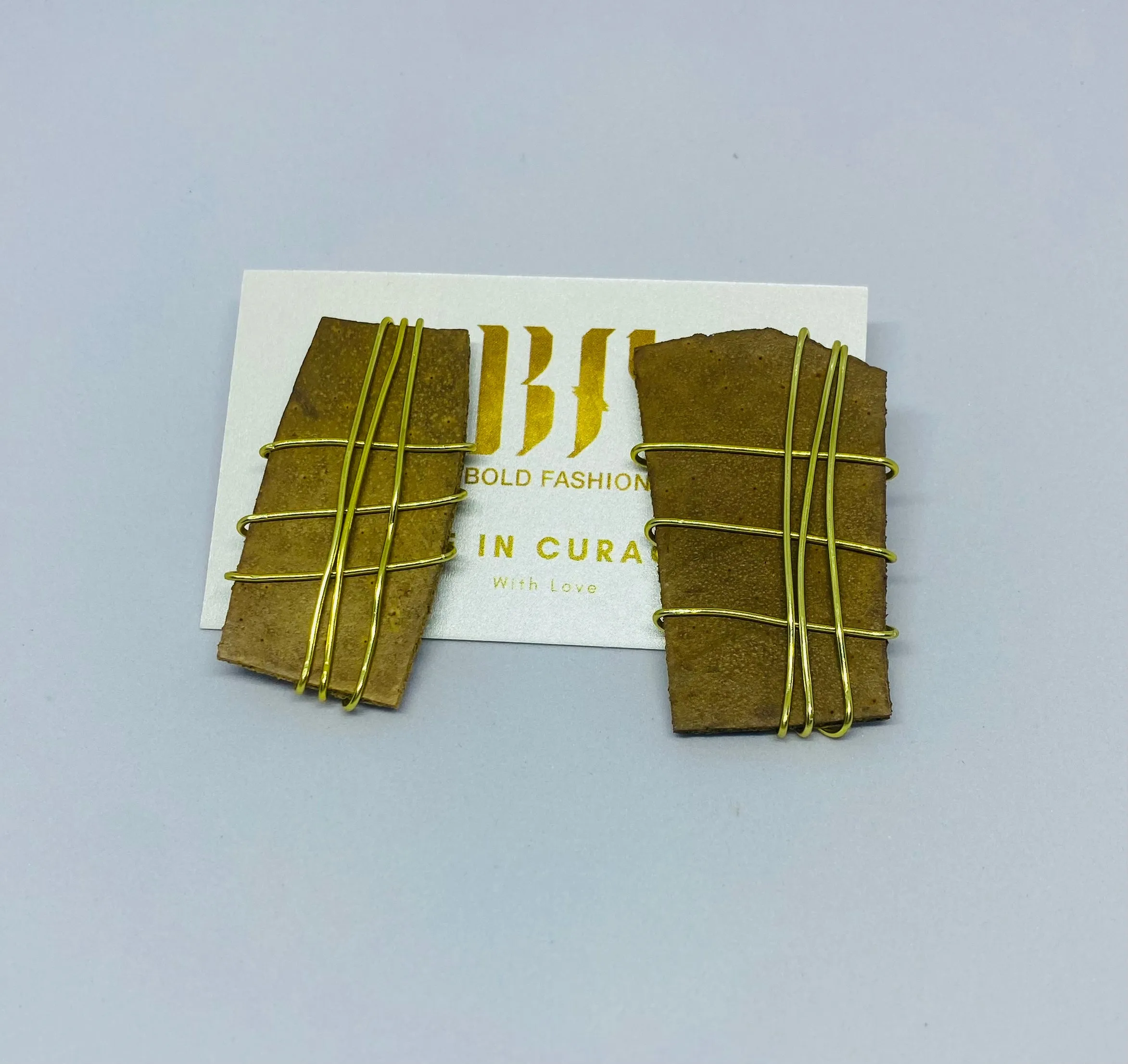 Wired Calabash Studs