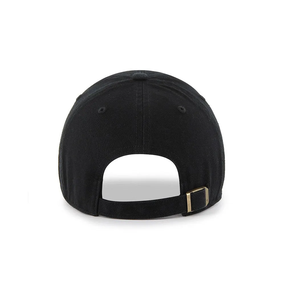 Yellow Labrador Black Base Runner 47 CLEAN UP