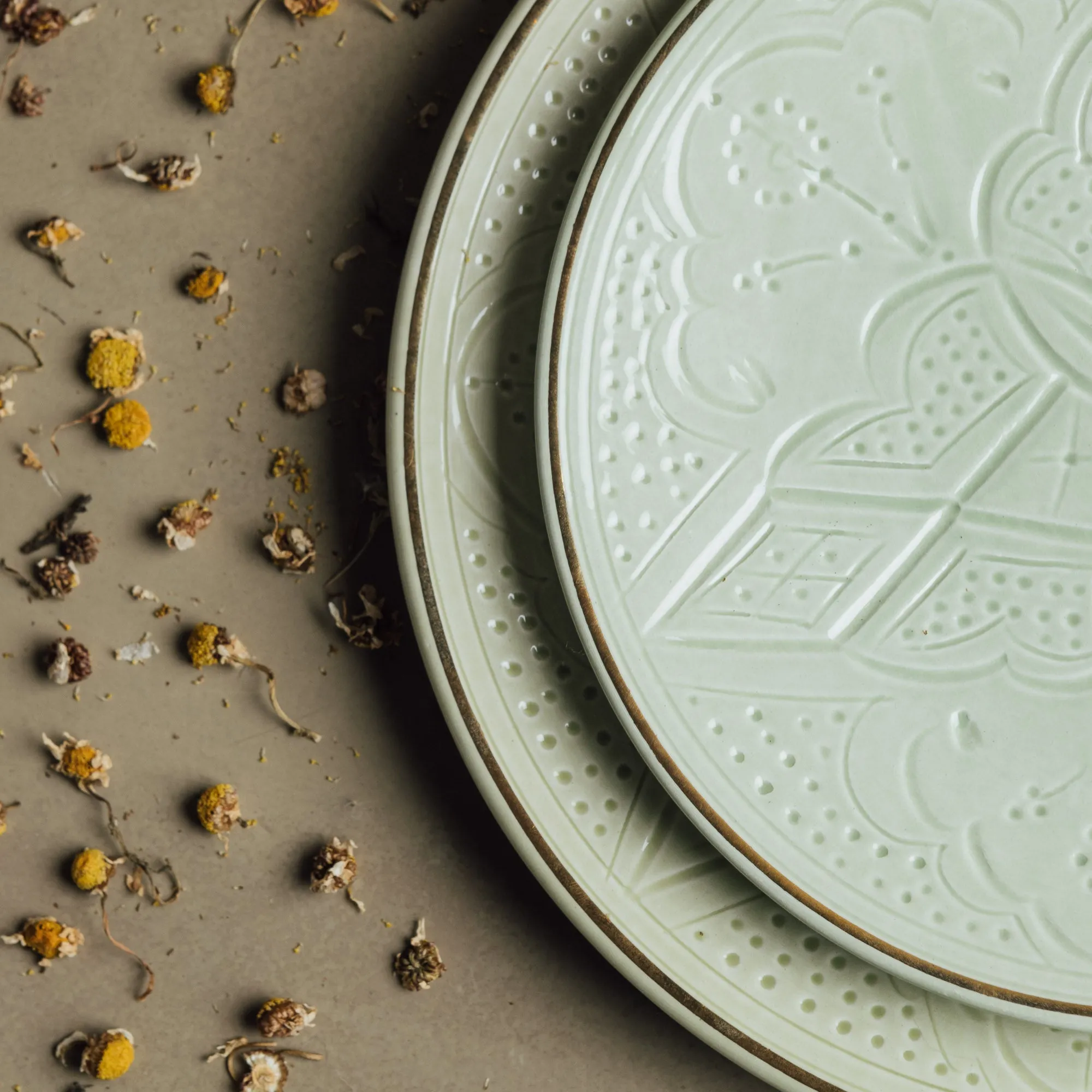Zagora Green - Moroccan Dinnerware Set Adorned with 12 Carat Gold Accents