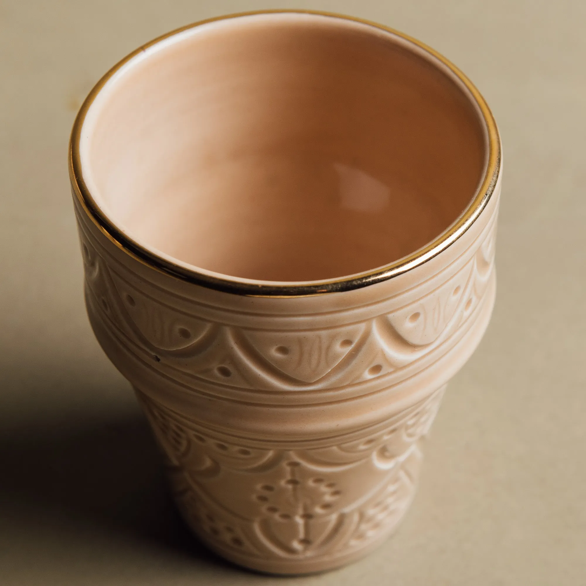 Zagora Sand Cup - Moroccan Dinnerware Adorned with 12 Carat Gold Accents