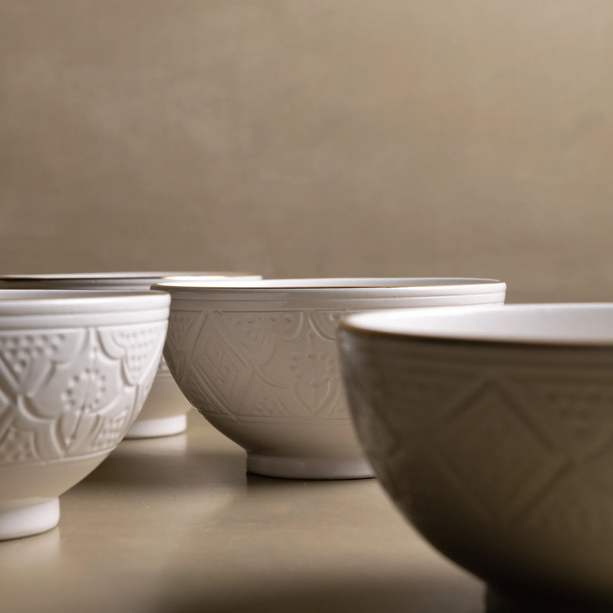 Zagora White Bowl - Moroccan Dinnerware Adorned with 12 Carat Gold Accents